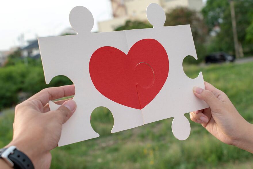 Heart on jigsaw 