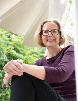Emma Machowska - Commercial Property Lawyer