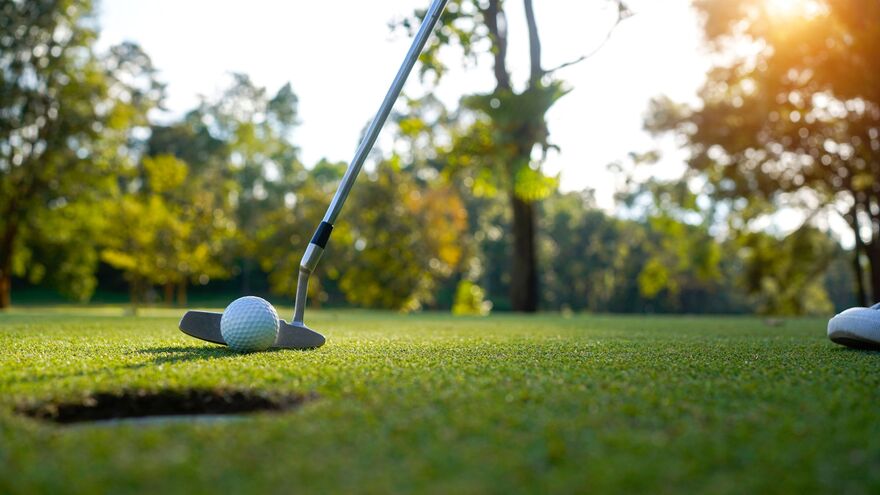 Golfer playing golf 