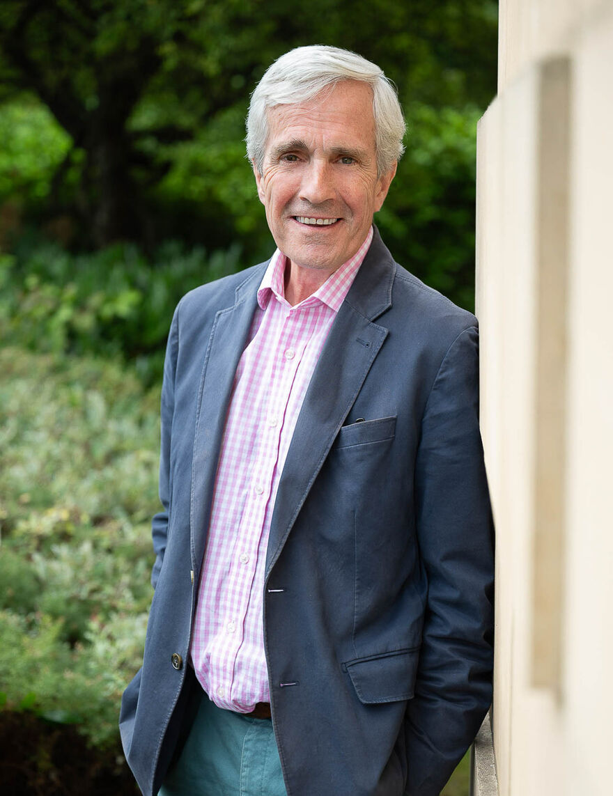 Oliver Brookshaw - Corporate Lawyer