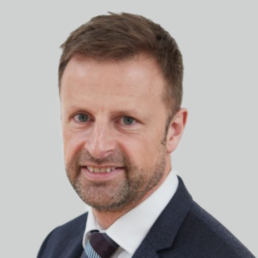 Oliver Pritchard,Corporate Lawyer in Norwich, Howes Percival