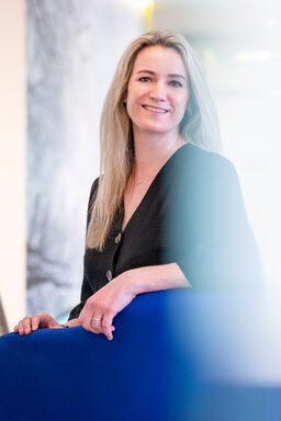 Headshot of Victoria Veal