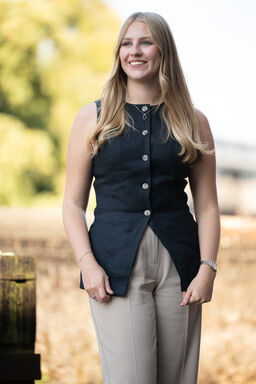 Headshot of Alana Closs